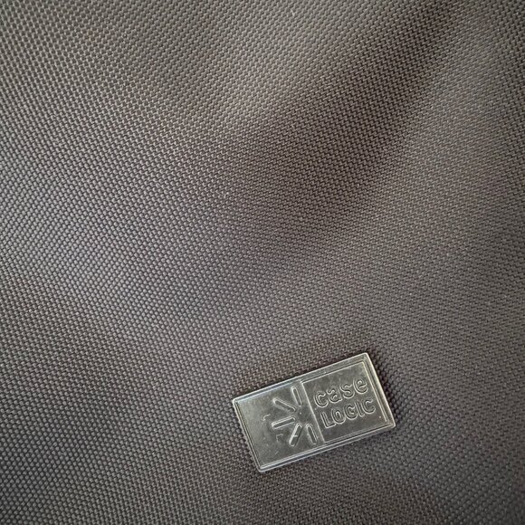 Case Logic 17.3" Laptop Briefcase - Picture 2 of 5